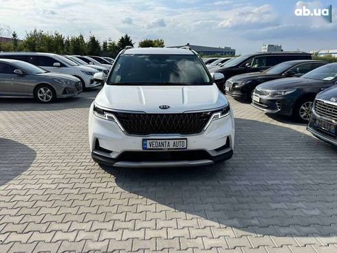 Kia Carnival 2021 - фото 3