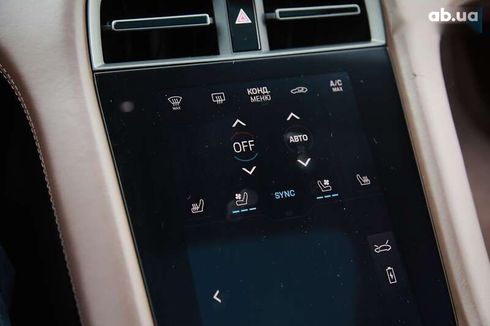 Porsche Taycan 2023 - фото 26