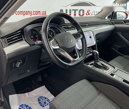 Volkswagen Passat 2021 - фото 16