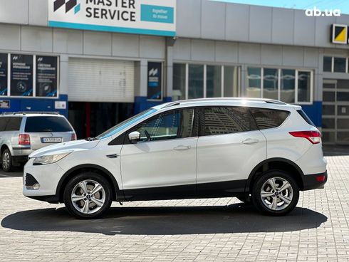 Ford Kuga 2013 белый - фото 22
