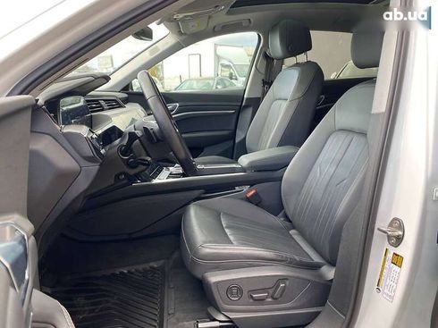 Audi E-Tron 2022 - фото 21