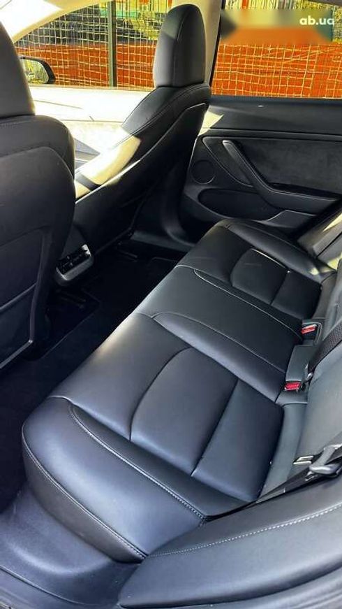 Tesla Model 3 2023 - фото 10