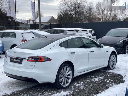 Tesla Model S 2018 - фото 15