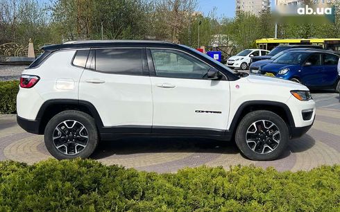 Jeep Compass 2019 - фото 8