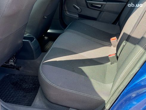 Opel Astra 2006 синий - фото 18