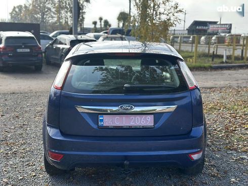Ford Focus 2009 - фото 16
