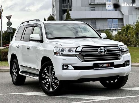 Toyota Land Cruiser 2019 - фото 20