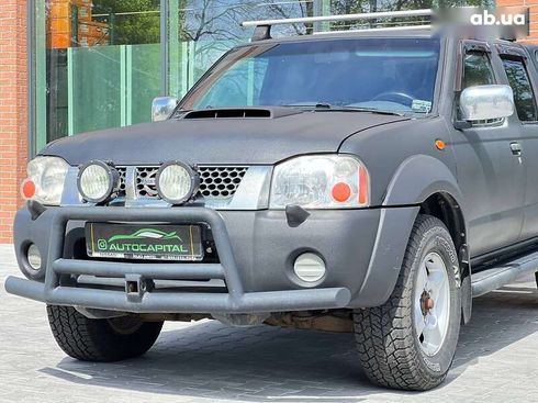Nissan NP300 2011 - фото 3