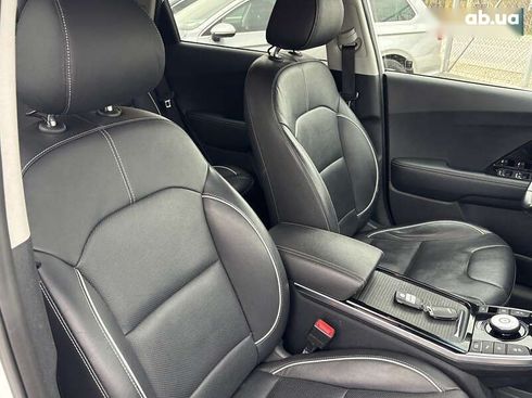 Kia Niro 2019 - фото 11