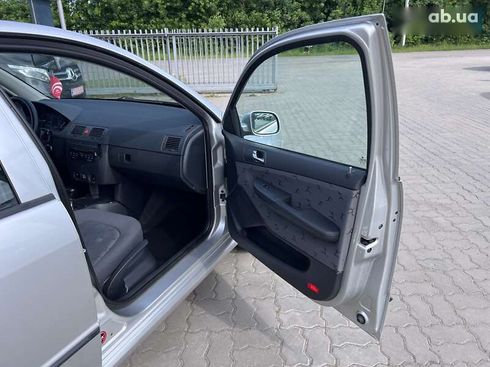 Skoda Fabia 2004 - фото 10
