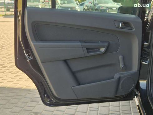Opel Zafira 2010 - фото 26