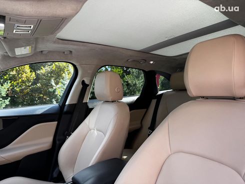 Jaguar F-Pace 2018 красный - фото 73