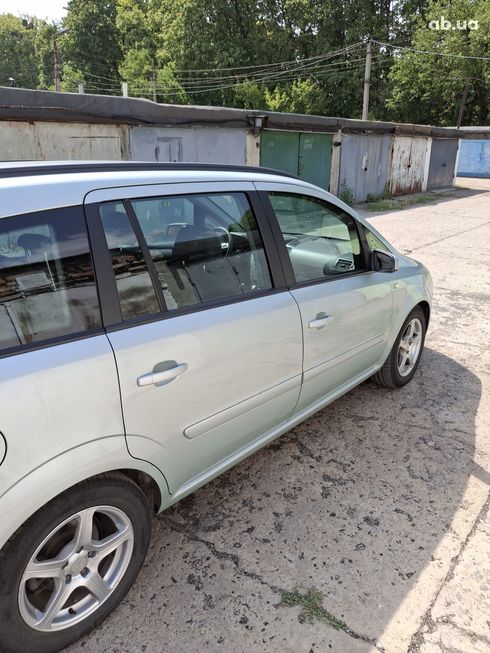 Opel Zafira 2009 серый - фото 16