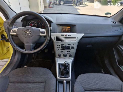 Opel Astra 2008 - фото 15