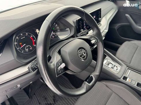 Skoda Octavia 2020 - фото 27