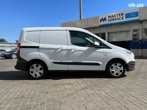 Ford Tourneo Courier 2015 белый - фото 13