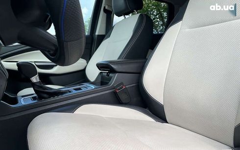 Ford Escape 2016 - фото 9