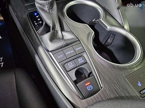 Toyota Camry 2022 - фото 26