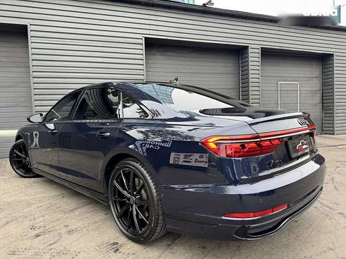 Audi A8 2022 - фото 11