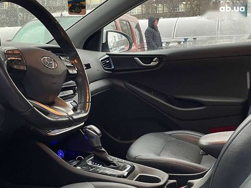 Hyundai Ioniq 2016 - фото 24
