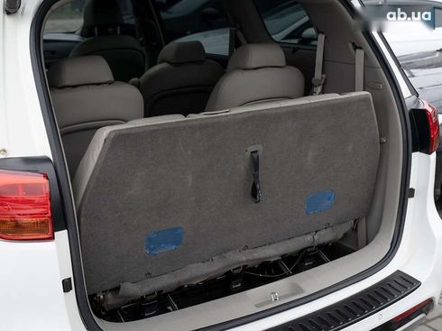 Kia Carnival 2014 - фото 16