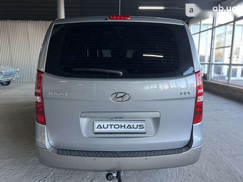 Hyundai H-1 2019 - фото 6