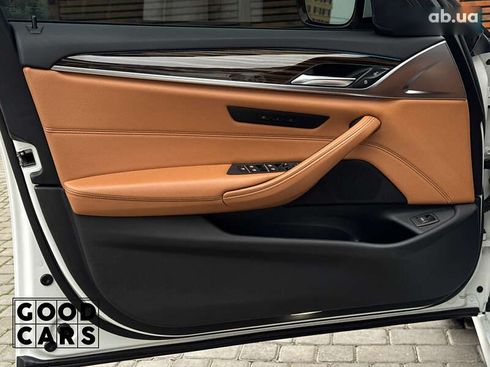 BMW 5 серия 2020 - фото 20