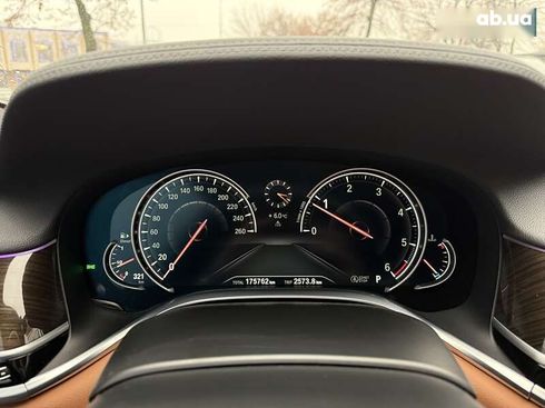 BMW 7 серия 2017 - фото 26