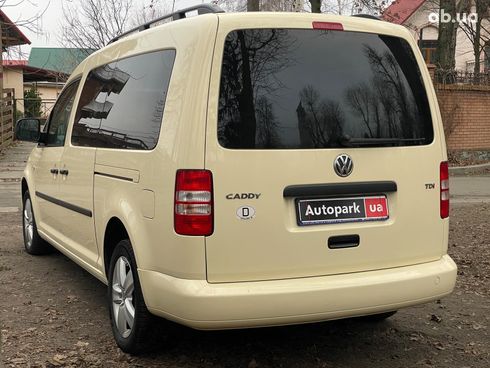 Volkswagen Caddy 2012 бежевый - фото 9