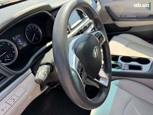 Hyundai Sonata 2019 - фото 17
