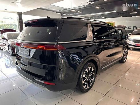 Kia Carnival 2022 - фото 6