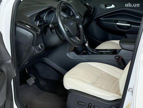 Ford Escape 2018 белый - фото 12