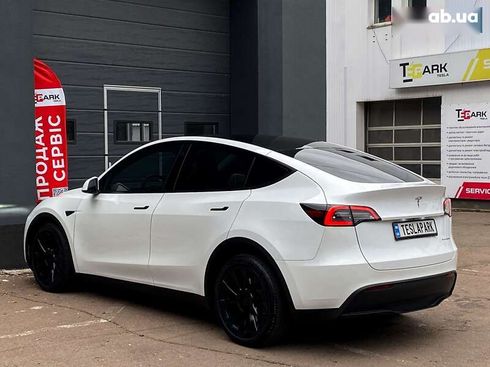 Tesla Model Y 2023 - фото 8