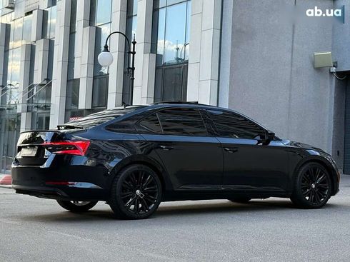 Skoda Superb 2020 - фото 26