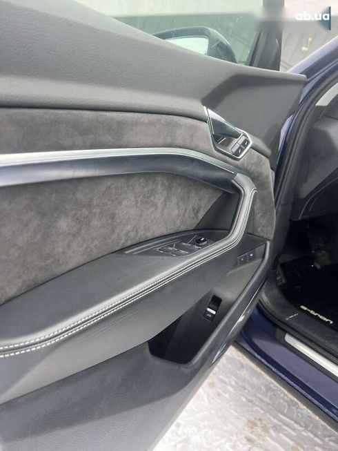 Audi E-Tron 2021 - фото 18