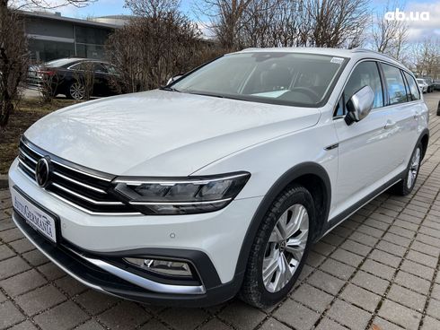 Volkswagen Passat 2023 - фото 3