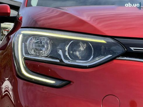 Renault Megane 2017 - фото 15