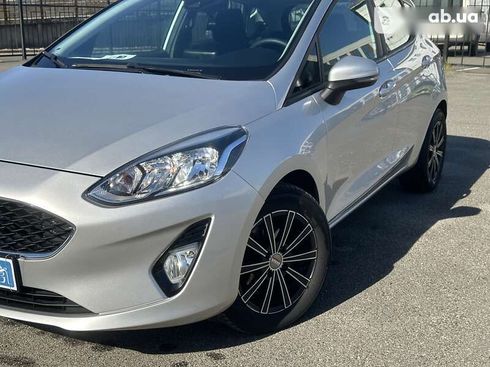 Ford Fiesta 2019 - фото 11