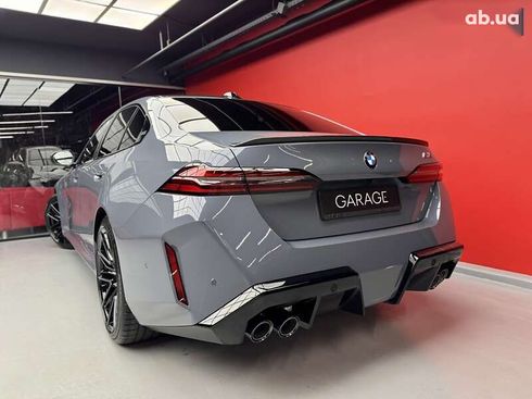 BMW M5 2025 - фото 23