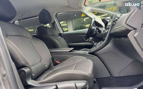 Renault Scenic 2017 - фото 14