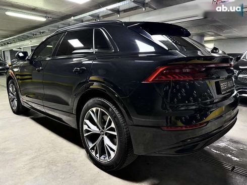 Audi Q8 2022 - фото 13