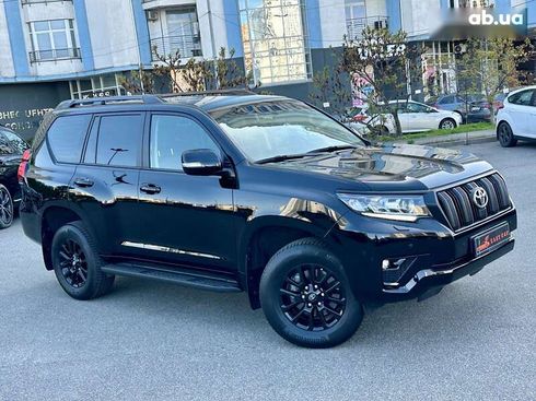 Toyota Land Cruiser Prado 2023 - фото 9