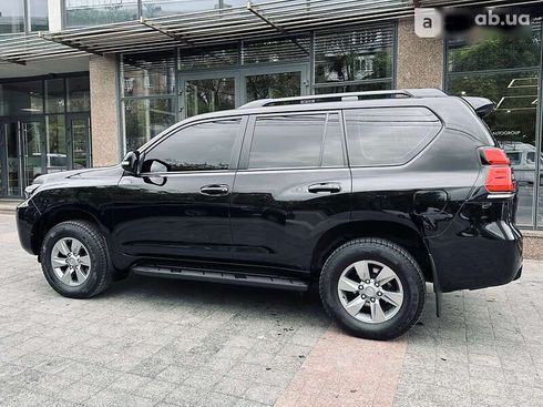 Toyota Land Cruiser Prado 2019 - фото 21