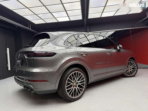 Porsche Cayenne 2019 - фото 15