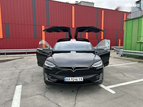 Tesla Model X 2018 - фото 5