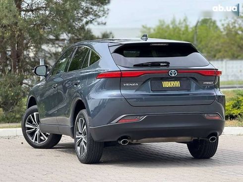 Toyota Venza 2021 - фото 15