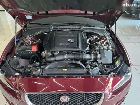 Jaguar XE 2016 - фото 8