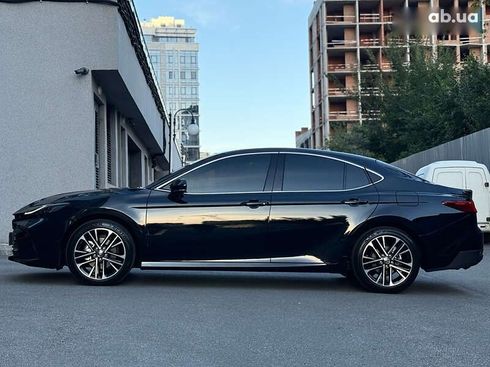 Toyota Camry 2024 - фото 23