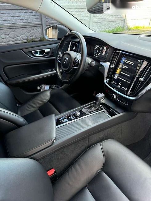 Volvo S60 2020 - фото 11