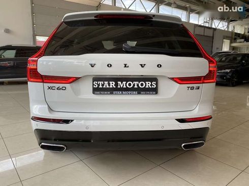 Volvo XC60 2020 - фото 16
